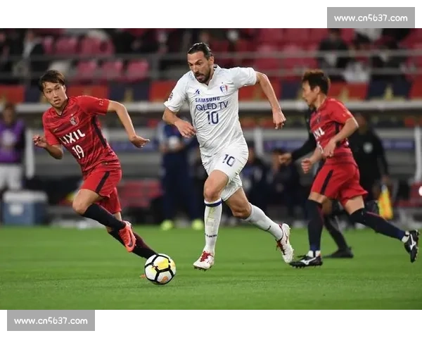 德扬对决伊布锋线王者之争掀起亚洲与欧洲足球巅峰较量时代传奇对话 德扬对决伊布锋线王者之争掀起亚洲与欧洲足球巅峰较量时代传奇对话