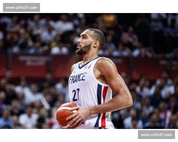 法国队迎战乌克兰焦点对决欧洲赛场悬念再起战术博弈与新星对抗引爆看点